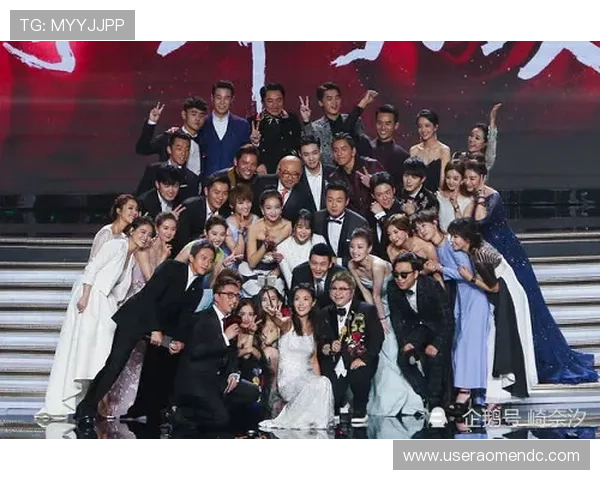 娱乐神话2004：2004年引领潮流的娱乐综艺节目盘点与精彩瞬间辑录